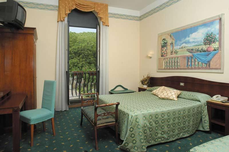 Hotel Castello โมดินา ห้อง รูปภาพ